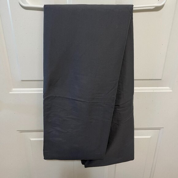 NWOT - Fabric - 1 King Size Flat Sheet - Comfy, Breathable & Cooling Sheet - Picture 1 of 5